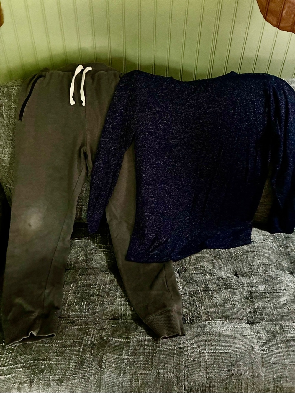 Kids gray Jogger Sweatpants & Navy Long-Sleeve Top Matching Set